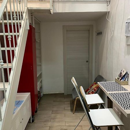 La Casina Di Lia In Via Dei Tribunali Naples Extérieur photo