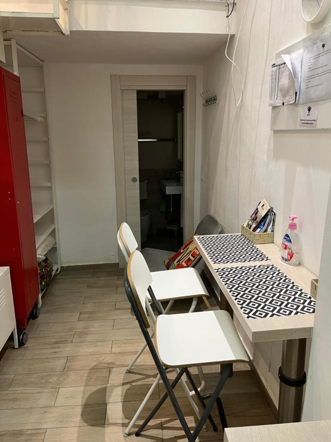 La Casina Di Lia In Via Dei Tribunali Naples Extérieur photo
